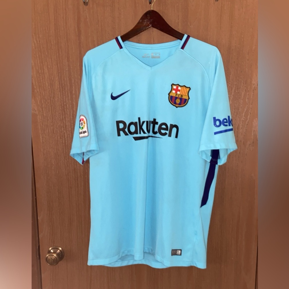 2017 Nike Messi Barcelona jersey (away)